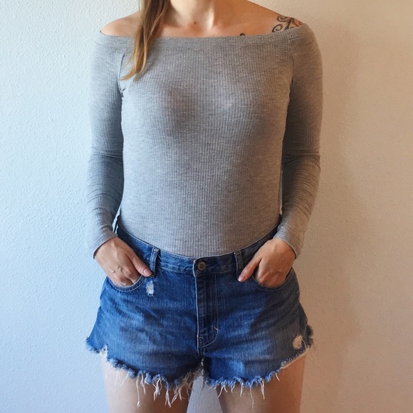 *SOLD* Hollister Off Shoulder Rib  Bodysuit - Picture 2 of 4
